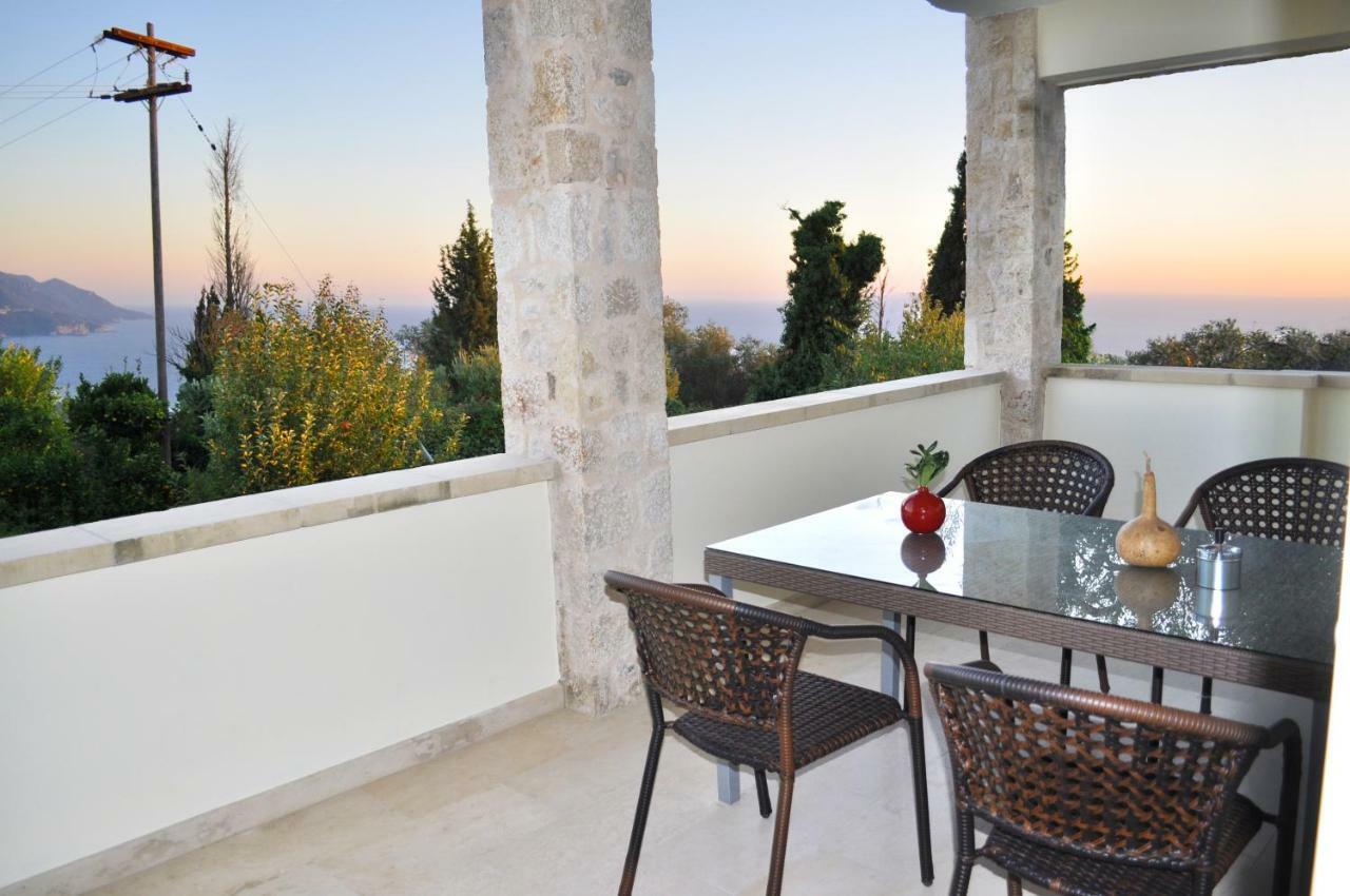 Lemoni Apartments Pelekas Exterior photo